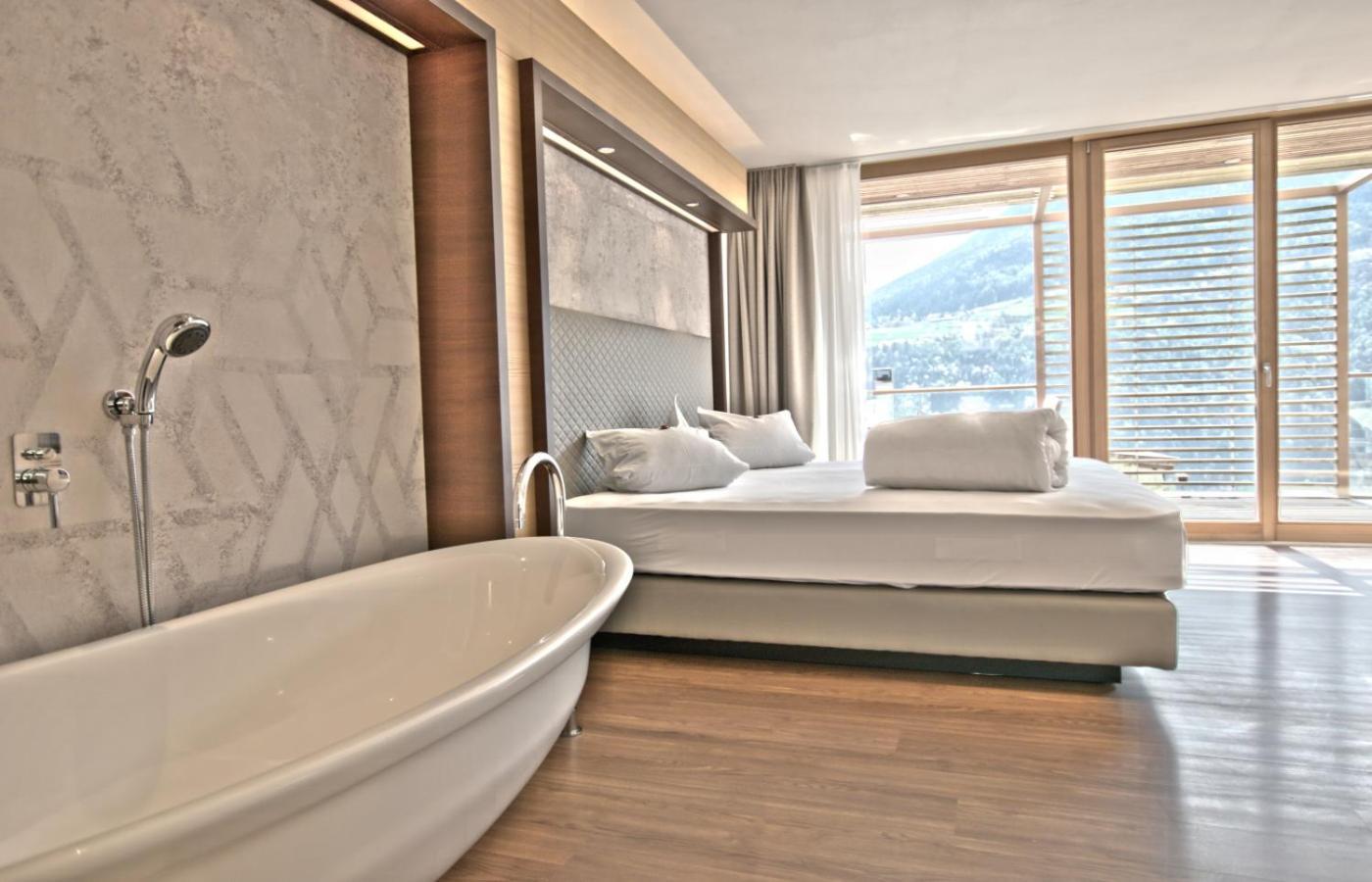 B&B Boutique Hotel Burgund Partschins Exteriör bild